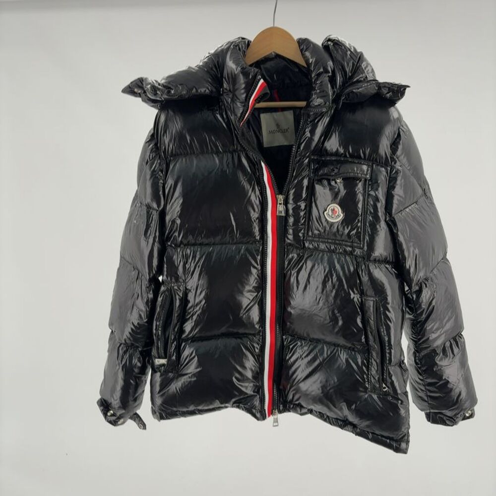 Moncler Montbéliard Short Down Jacket